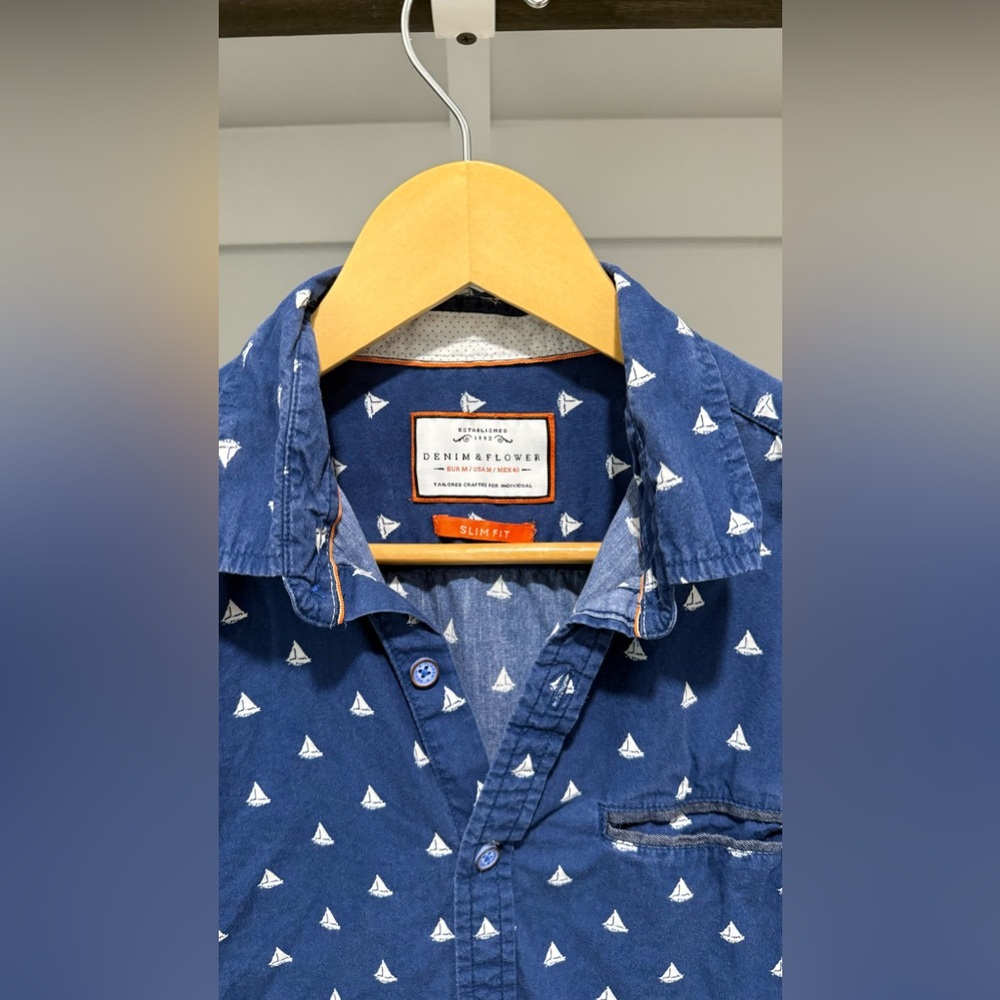Denim and flower M casual button down